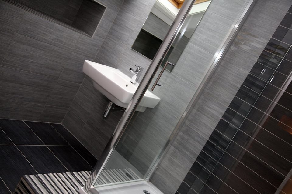 Gạch chống thấm tường sử dụng trong không gian nhà tắm